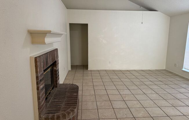 Cute Single Story 3 Bedroom in Keller ISD