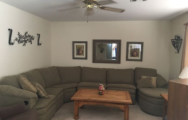 2 beds, 2 baths, $1,400