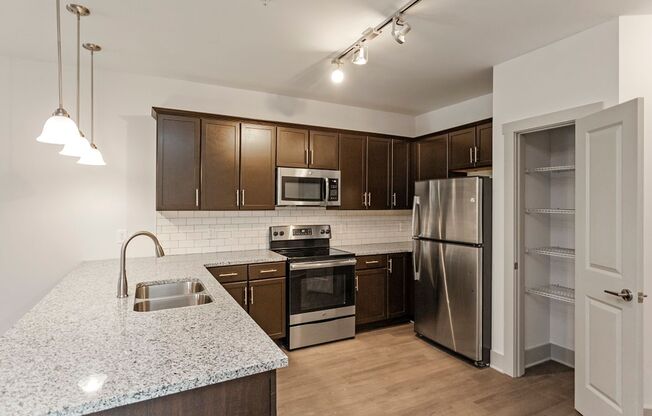 3 beds, 2 baths, 1,280 sqft, $2,950, Unit Heritage East- Unit 201