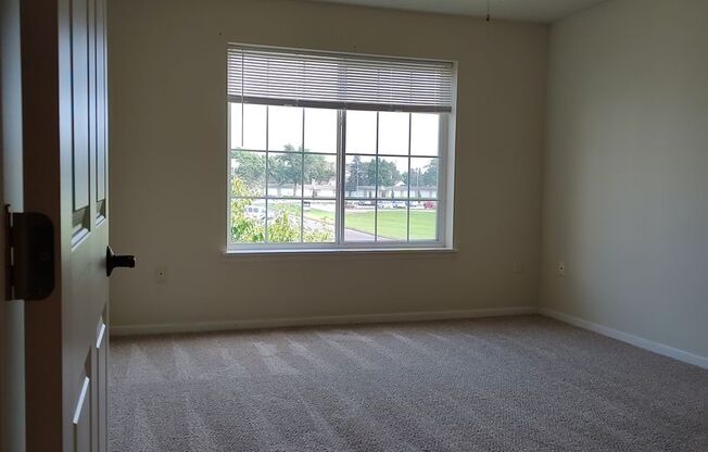 2 beds, 1 bath, $1,130, Unit A-204