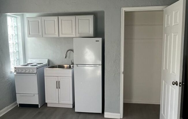 1 bed, 1 bath, 475 sqft, $775, Unit 4060 4