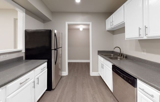 3 beds, 2 baths, 1,130 sqft, $1,472, Unit 36