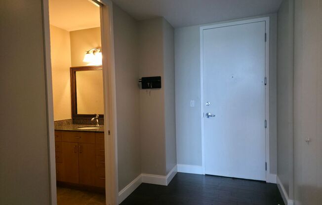 1 bed, 1.5 baths, $2,500, Unit Unit 12A