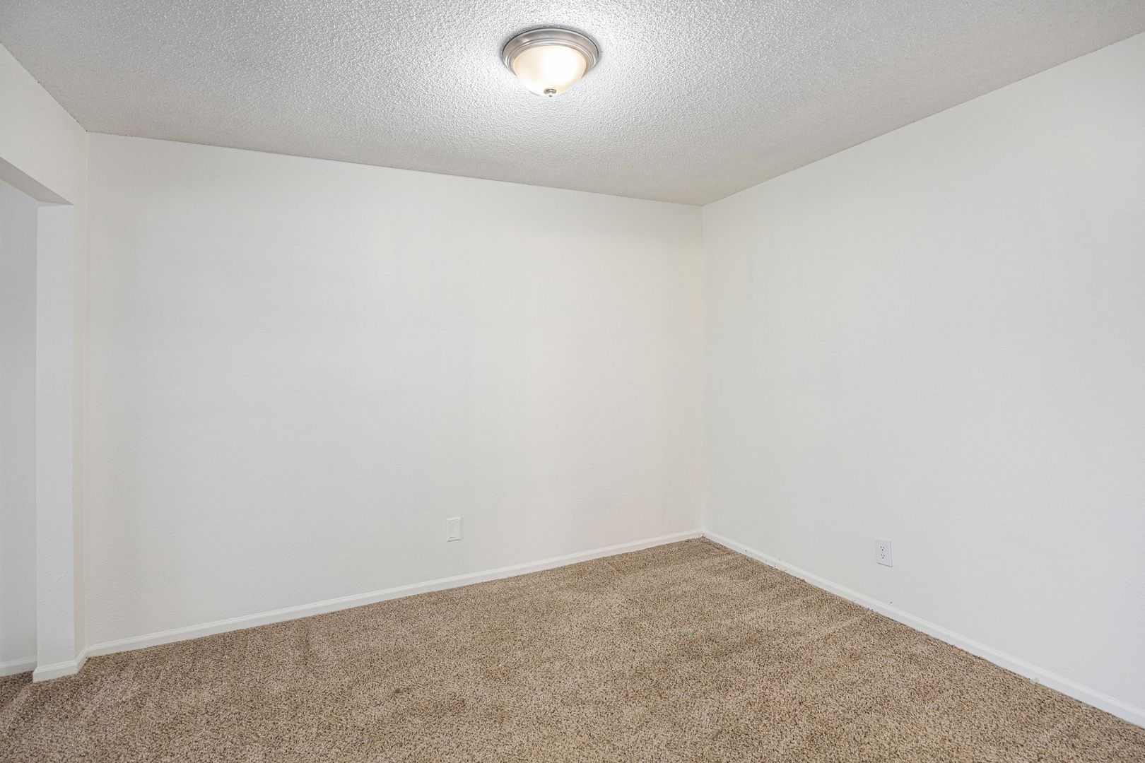Welcome to The Bluffs – Comfort, Convenience & Value in the Heart of Gladstone