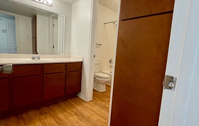 1 bed, 1 bath, 710 sqft, $1,025, Unit 251