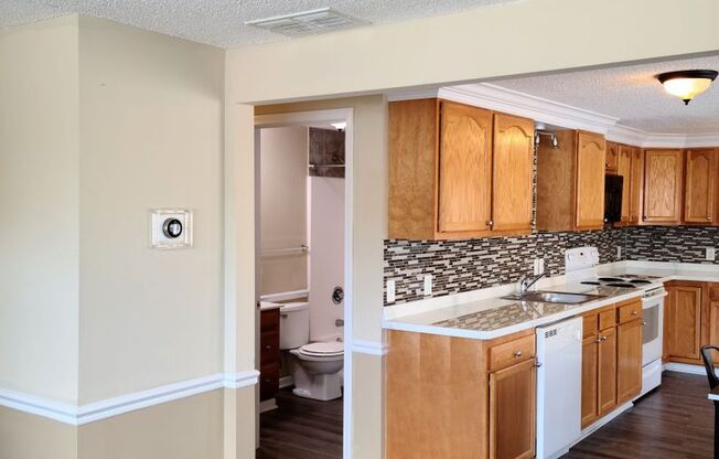 4 beds, 2 baths, 1,200 sqft, $3,280, Unit 2215 #53