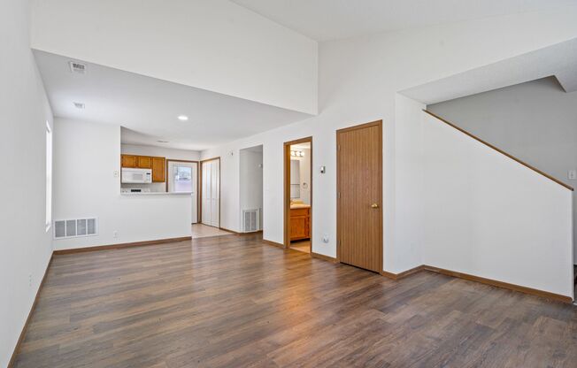 Spacious 4-Bedroom Duplex in Valley View Gardens – $1,500/mo