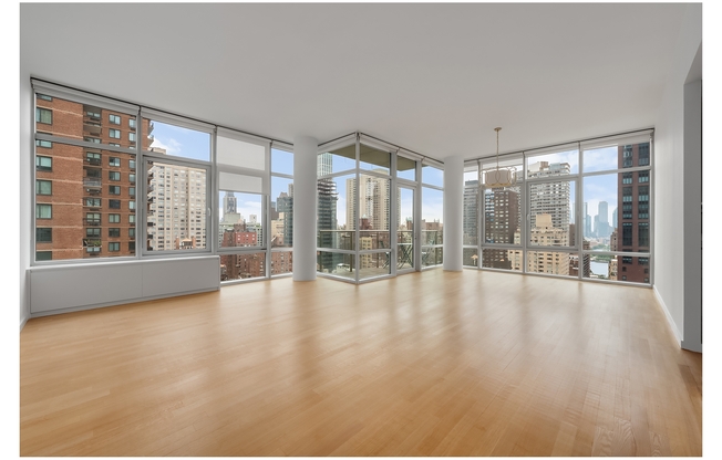310 E 53 ST