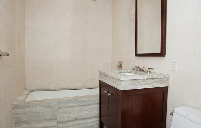 Studio, 1 bath, 466 sqft, $3,595, Unit 5-F