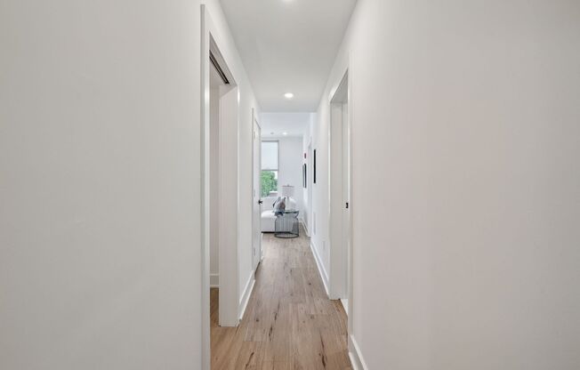 2 beds, 2 baths, 950 sqft, $1,875, Unit 311