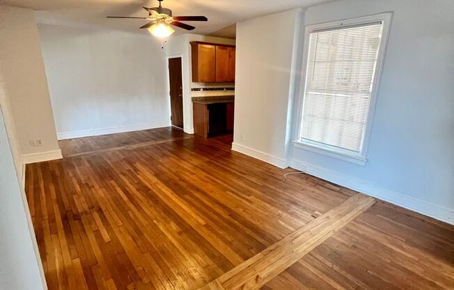 3 beds, 2 baths, $2,130, Unit Apt. 201