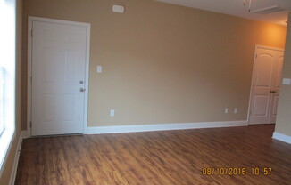 1 bed, 1 bath, 808 sqft, $675, Unit G4