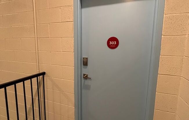 1 bed, 1 bath, 586 sqft, $1,599, Unit 820 #303