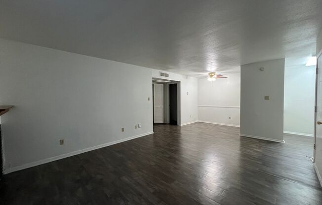 1 bed, 1 bath, 660 sqft, $1,040, Unit 113