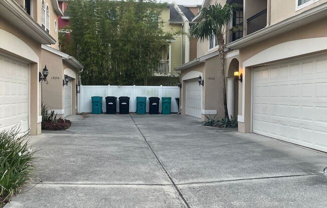 2 bedroom 2 and a half bathroom for rent