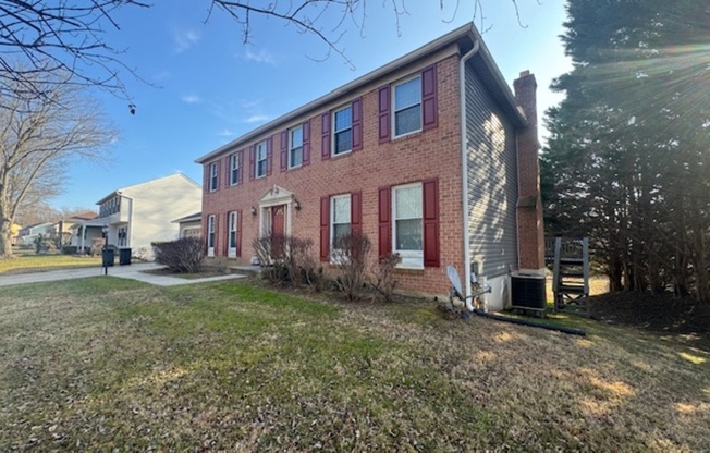 8310 CHESTNUT FARM LN