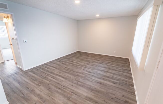 2 beds, 2 baths, 900 sqft, $2,198, Unit 212