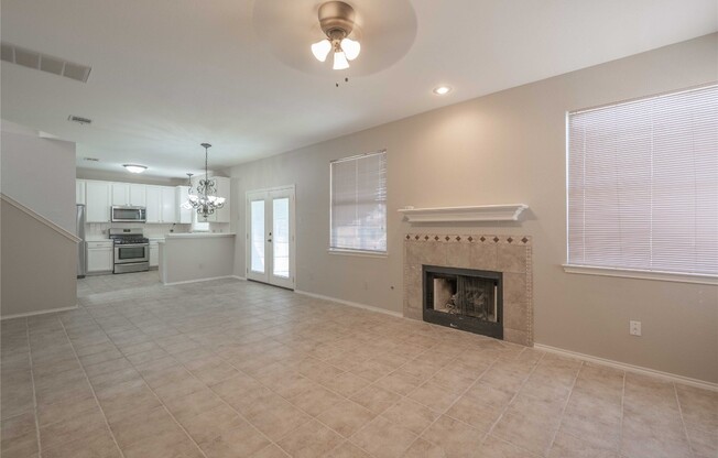 1011 GAZANIA DR