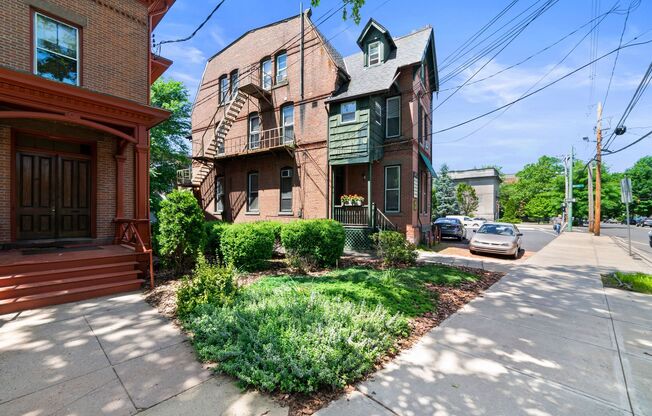 66 Trumbull Street