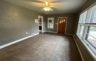 2 beds, 1 bath, $1,395