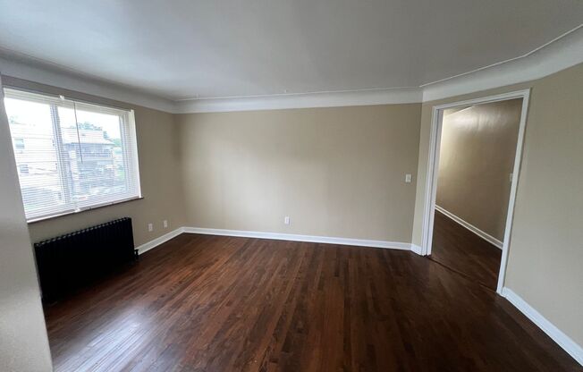 4 beds, 2 baths, 1,490 sqft, $1,800, Unit Apt 7
