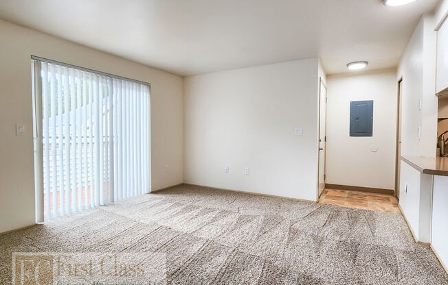 Minter Bridge Square