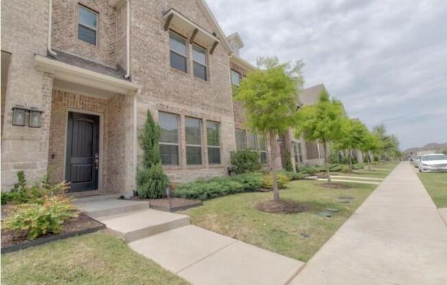 1564 WINDERMERE WAY