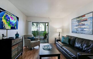 Furnished One Bedroom in trendy Melrose District
