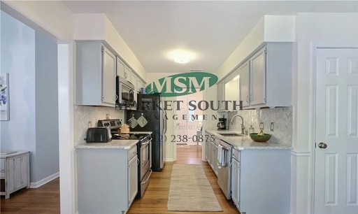 ~~~~Mid-Town, Ardsley Park~~~~Low Country Charm In the Heart of Savannah!
