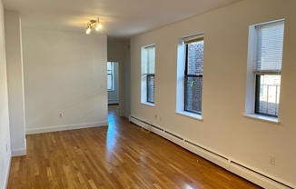 3 beds, 1 bath, 1,000 sqft, $3,900, Unit A