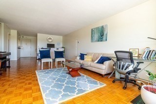 1 bed, 1 bath, 805 sqft, $2,800, Unit 045
