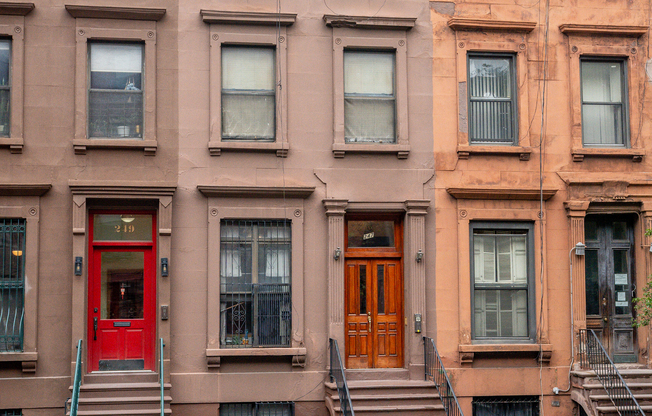 247 W 123 ST