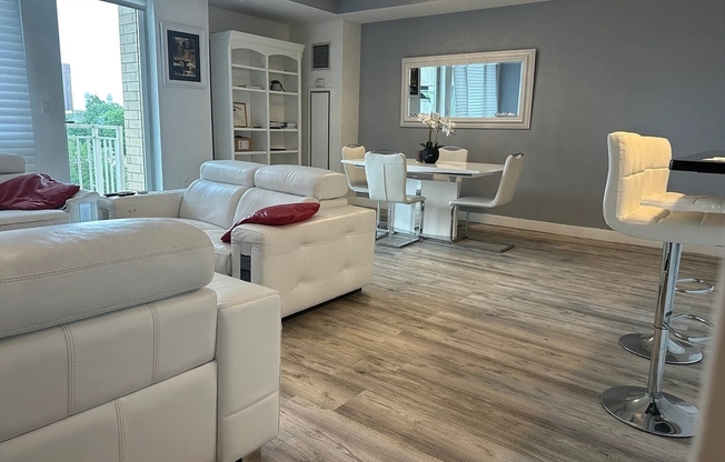 2 beds, 2 baths, 1,265 sqft, $3,900, Unit 402