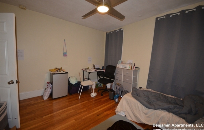 2 beds, 1 bath, 1,200 sqft, $3,150, Unit 2