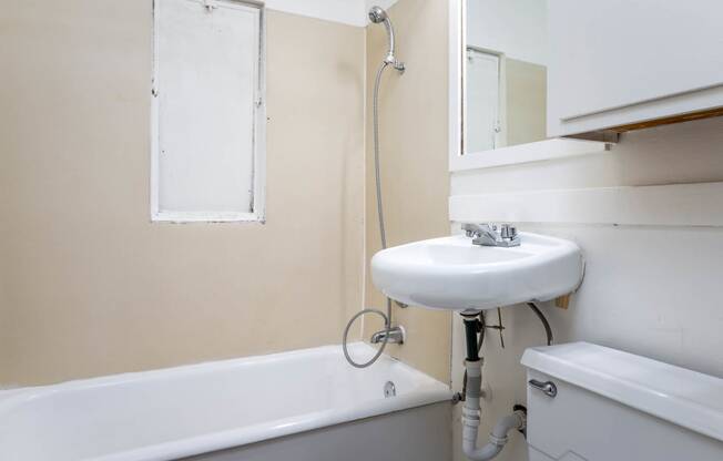 The Shannon | #307 Charming All White Bathroom