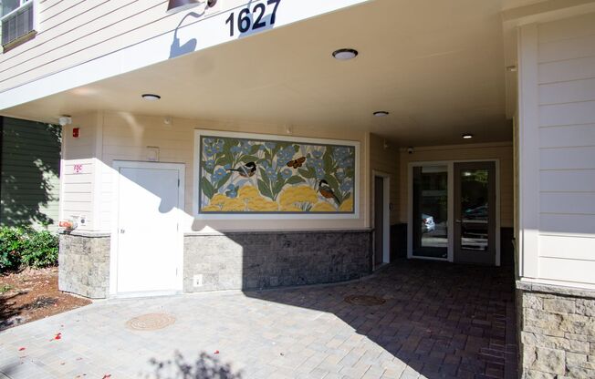 Studio, 1 bath, 326 sqft, $1,150, Unit 301