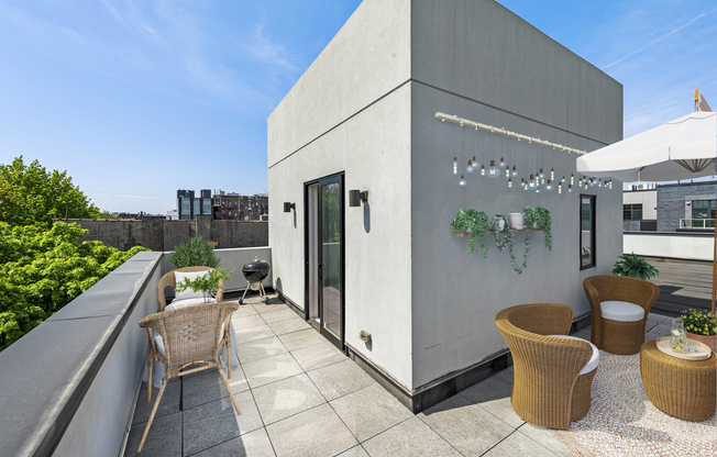 18 ALT BLEECKER ST