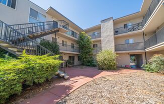 1 bed, 1 bath, $1,595, Unit 16