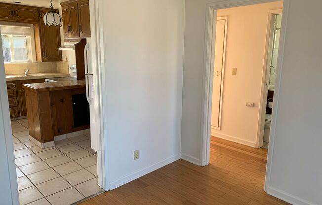 2 beds, 1 bath, $3,150