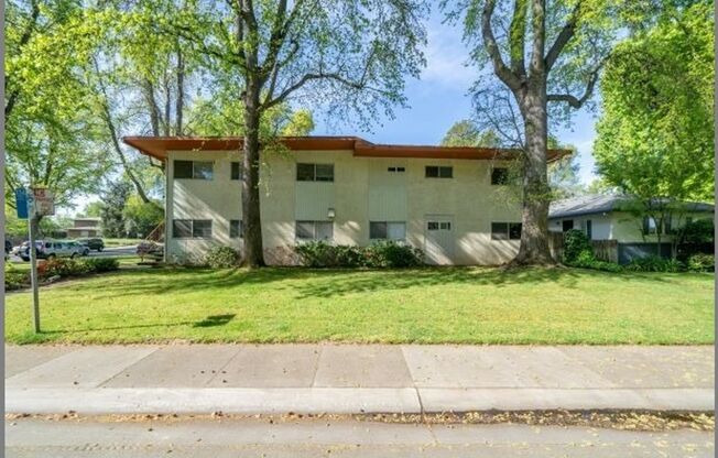 5479 Carlson Dr