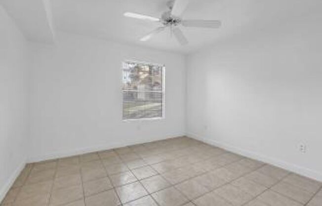 2 beds, 2 baths, $1,425, Unit Unit 1217 Building17