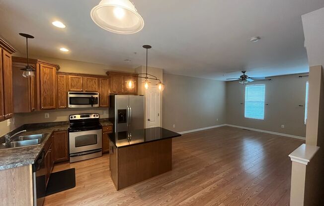 Lovely Newly Constructed 2 BR/2.5 BA Townhome in Tanyard Springs!