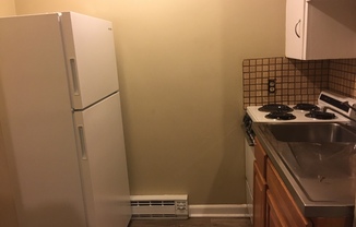 Studio, 1 bath, $725, Unit 1503-2