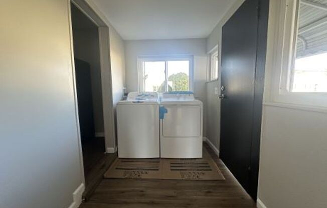 3 beds, 1 bath, $2,000