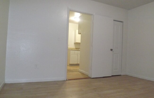 1 bed, 1 bath, 442 sqft, $1,650, Unit 1117-7