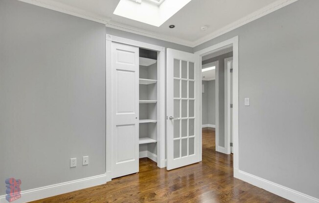 145 E 26 ST