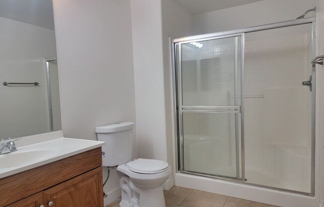 2 beds, 2 baths, $1,400