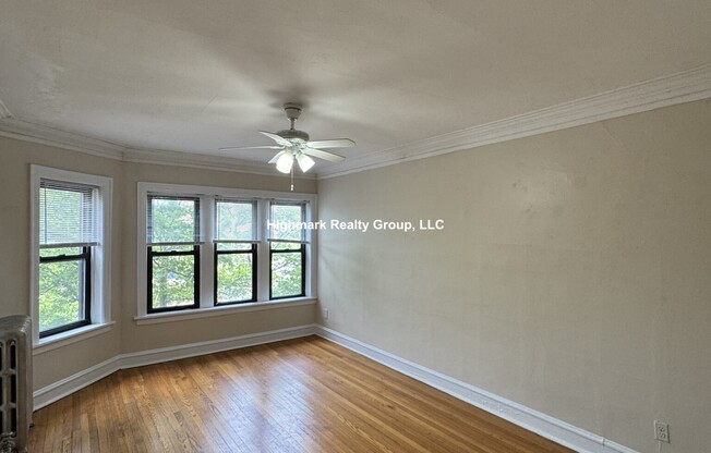 2417 W Sunnyside Ave
