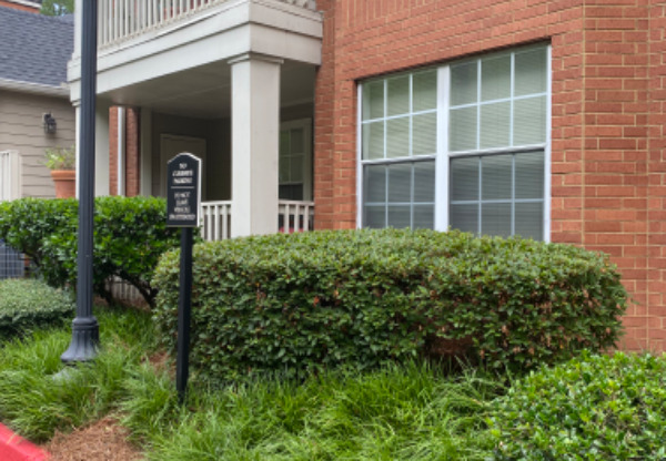 1013 CHASTAIN PARK CT NE