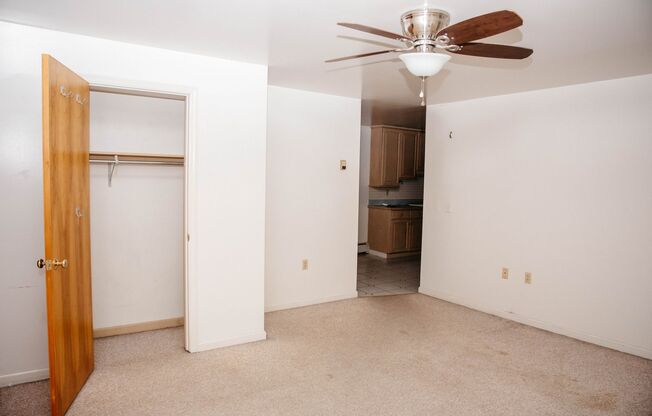 1 bed, 1 bath, $995, Unit 201